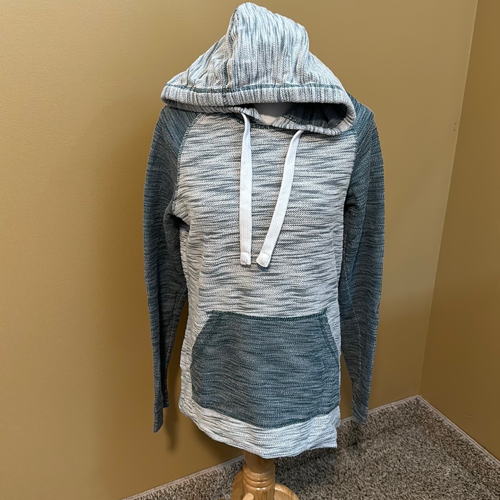 🕯️ Free Planet Hoodie